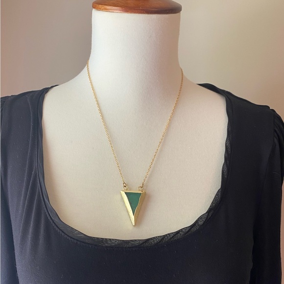 Last 1! 🌟HP🌟 Chrysoprase Mineral Necklace - Picture 7 of 7